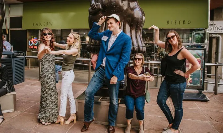 Epic Ottawa Bar Crawl: By Let’s Roam