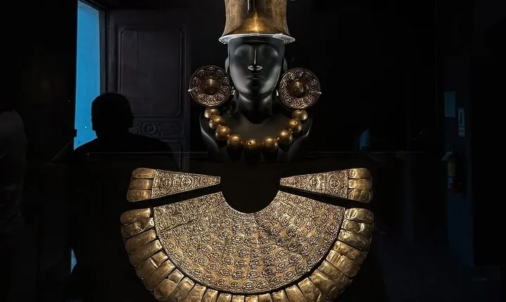 Museum Tour in Lima Larco Museum and Golden Museum