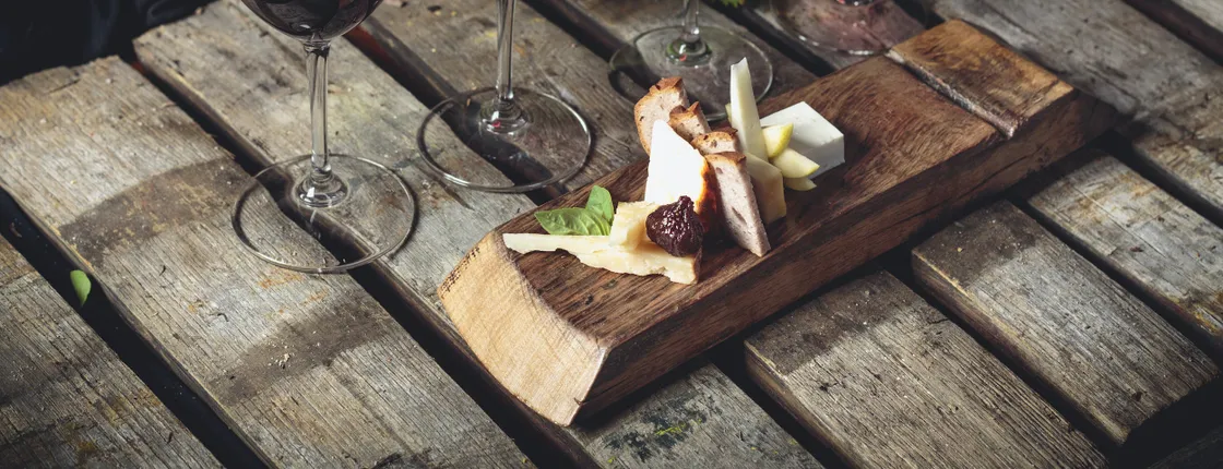 Sauzal vineyard three-hour wine tour with tastings