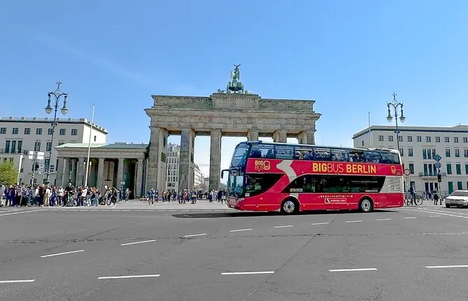 Berlin Hop-On Hop-Off Sightseeing Tour