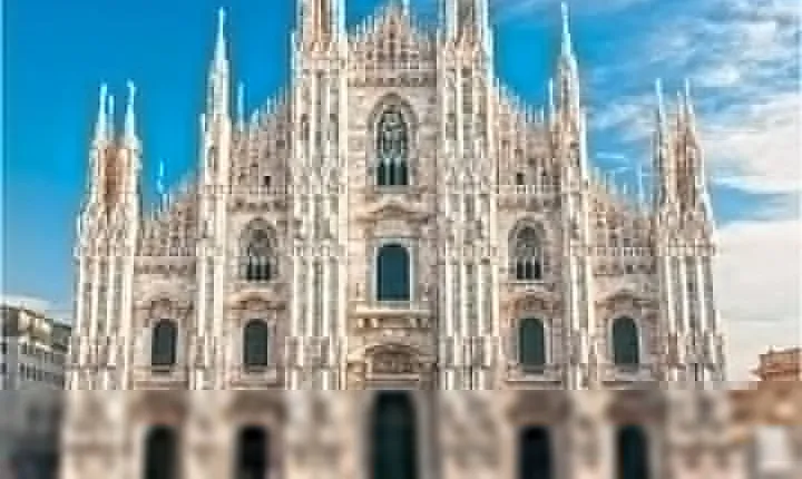 Milan Super Saver: Skip-the-Line Duomo and Rooftop Guided Tour