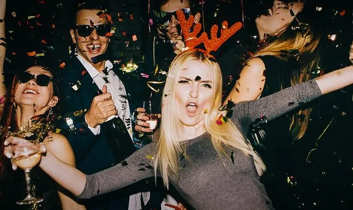 30th DEC Holiday Pub Crawl in Prague