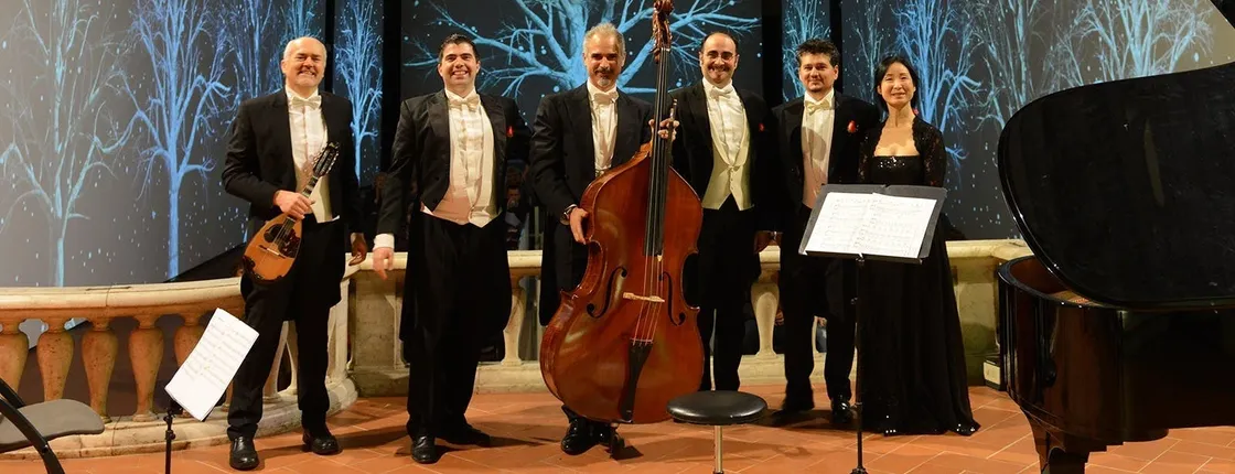 Tuscan dinner and Concert of Opera Arias and Neapolitan Music in Florence