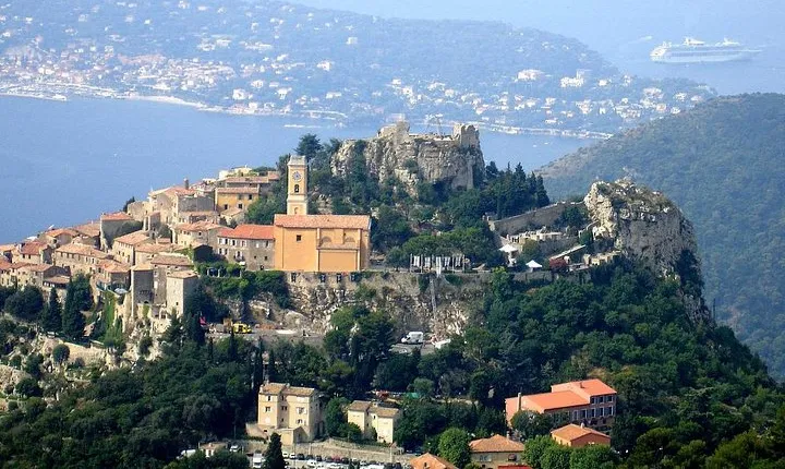 Secrets of the Grimaldi family and many new impressions and photos