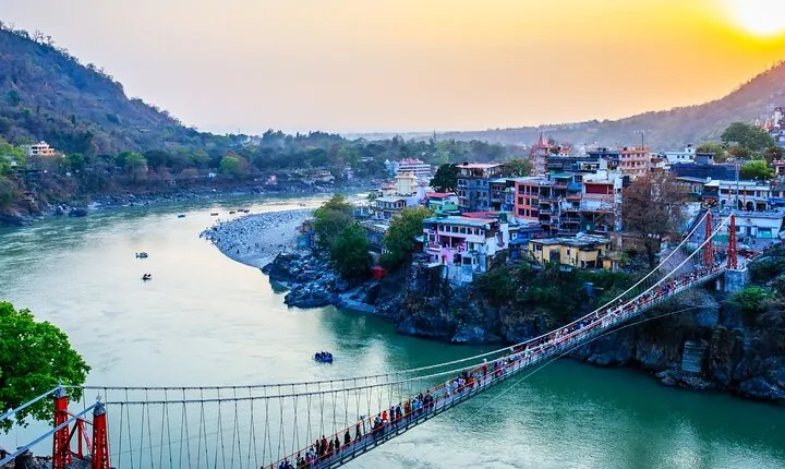 Explore Haridwar and Rishikesh on a day tour from Delhi