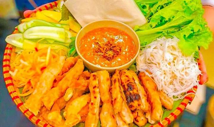 Mui Ne Food Tour | Enjoy the Real Local Taste & Stunning sunset