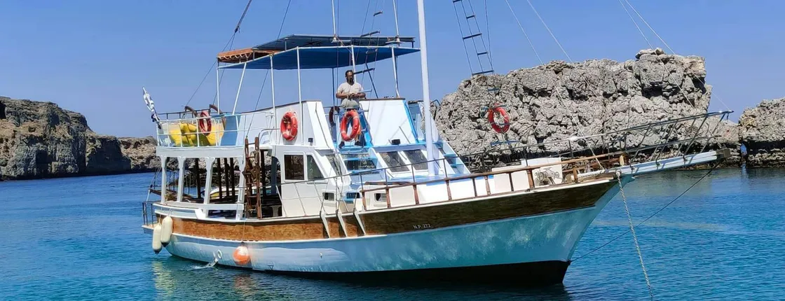 Calypso Boat Cruise from St. Paul's Bay