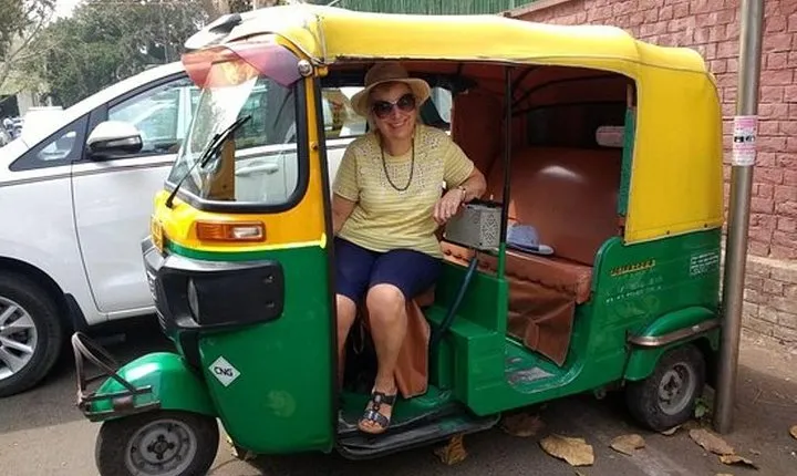 Half Day Sunrise Taj Mahal & Agra Fort Tour by TUK TUK