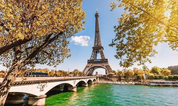 Paris: Your Perfect Private Custom Tour 5h in the heart of Paris