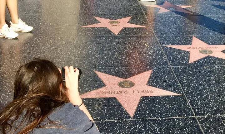 Full-Day LA Iconic Sites Tour From Hollywood with Six Stops