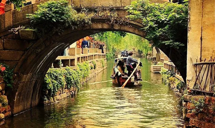Private Customized Suzhou Highlights Tour including Zhouzhuang Water Village