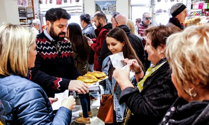 Barcelona Morning Tapas Crawl by Food Tour