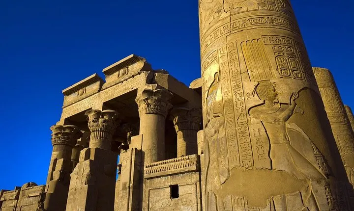 kom ombo & Edfu temples Day Tour