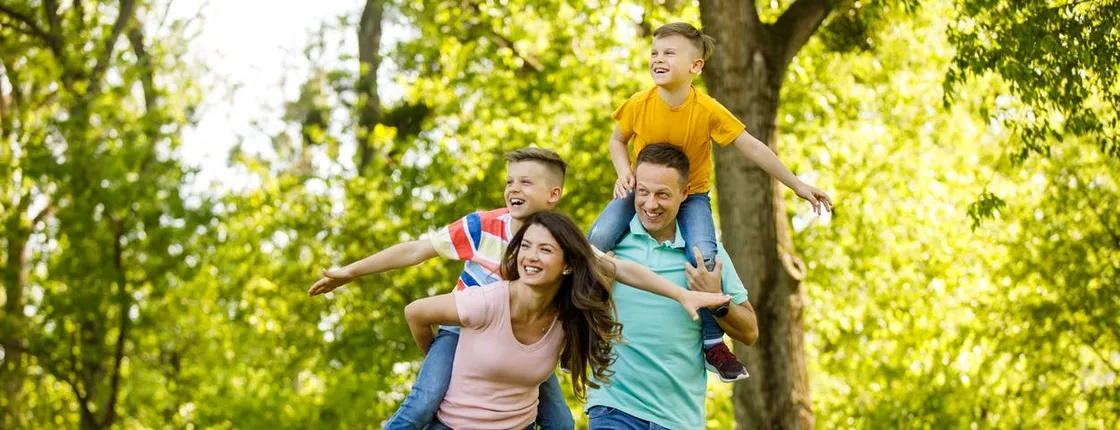 Family walking tour in Alpbach