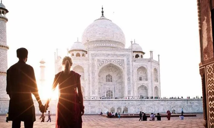 From New Delhi : Tajmahal, Agra fort & Baby Taj Tour 