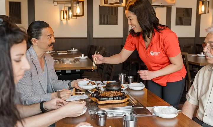 Downtown Vancouver Walking Food Tour: VIP Asian Eats