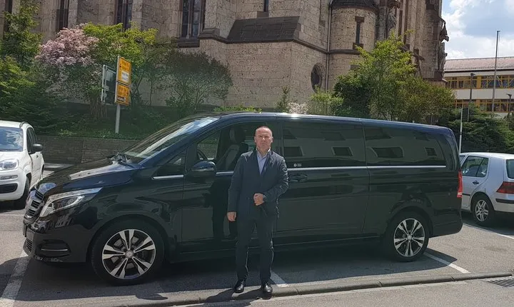 Private Transfer from Rome Fiumicino airport to/from Rome city