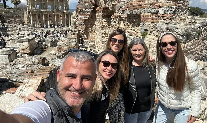 Private Guided Ephesus Day Tour with Lunch