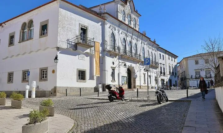 Evora Time Quest: Outdoor Escape Game from Celts to Romans