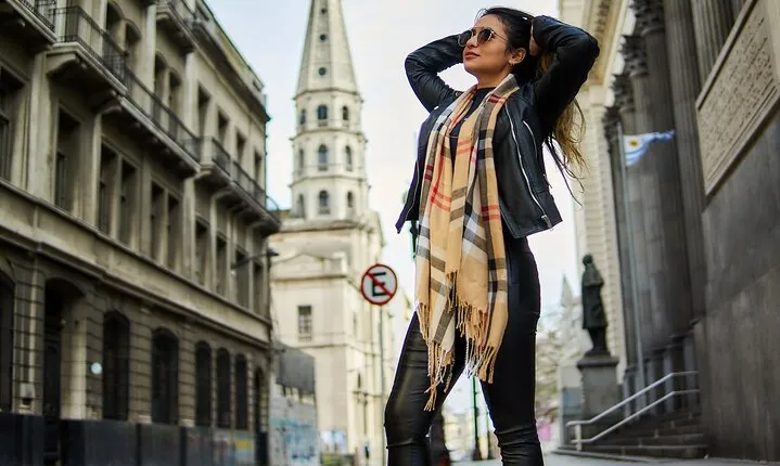 Montevideo: Walking Tour with Photographer and Audioguide