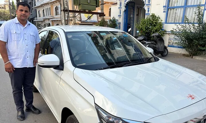 Agra to Jaipur drop with En-route sightseeing & Chouki Dhani