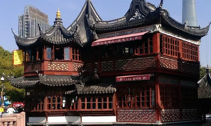 Shanghai City Sightseeing Tour Including the Bund and Yuyuan Garden