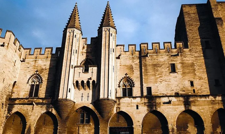 Avignon half-day private walking tour, history, culture, markets