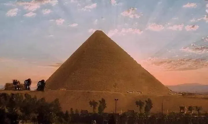 Full day tour to Giza Pyramids, Sakkara and Memphis