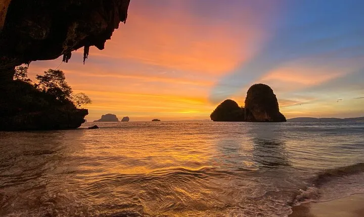 Krabi 7 Islands Sunset Tour with Bioluminescent Plankton + BBQ