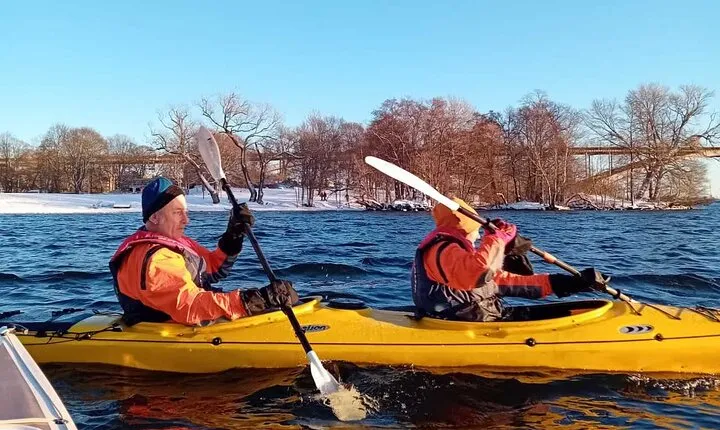 Winter Kayak Tour in Stockholm City (Dry Suit Kayaking)
