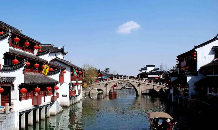 PrivateShanghai Layover Tour to Qibao Water Town&City Tour Option