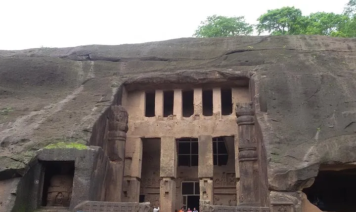 Kanheri Caves Guided Tour from Mumbai in a Private Car