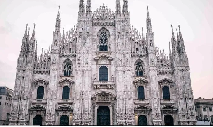 City Tour Bus Turistic with Cathedral guided