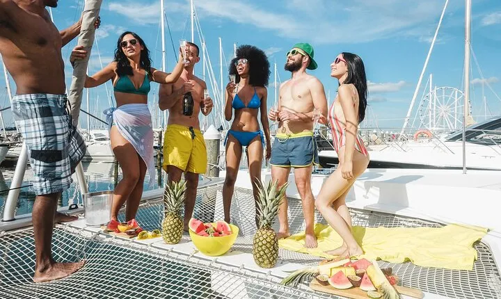 LGBT Party Boat with Open Bar & Snacks