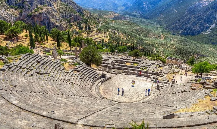 Delphi Full Day Private Tour from Athens