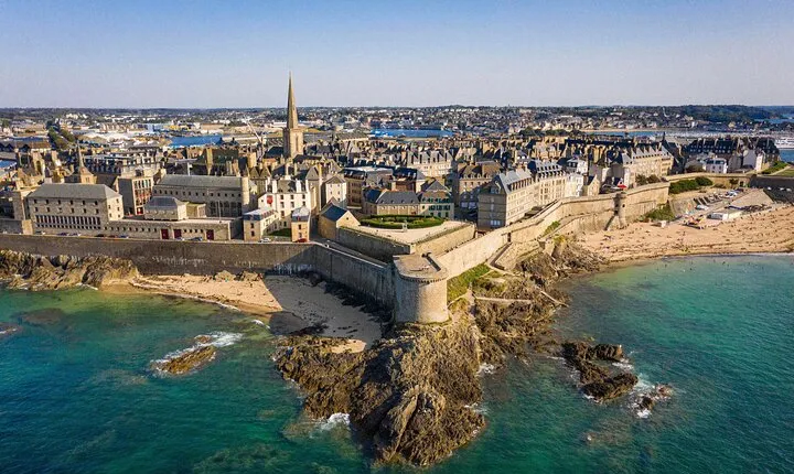 2 Days Normandy and Brittany Tour from Paris with Oyster Tasting 