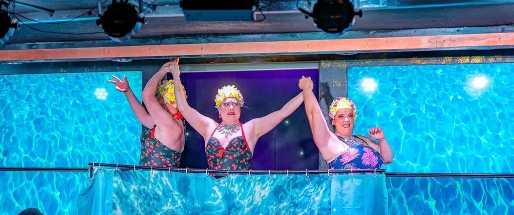 Music Hall Tavern with Transfer