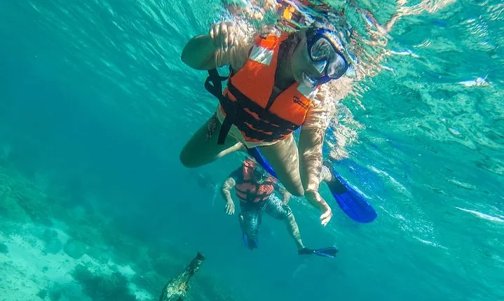 Isla Mujeres Snorkeling Tour Adventure