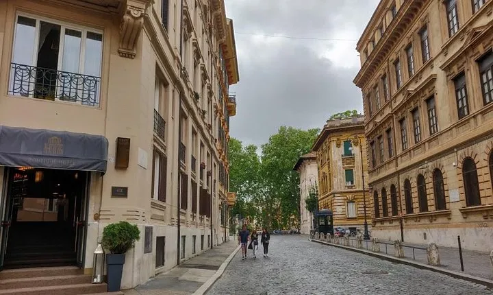 The Roman Jewish Ghetto: A Self-Guided Audio Tour