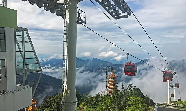 Genting Highlands with Batu Caves Day Tour Sharing Basis