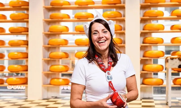 Amsterdam Cheese Tasting with Wine and Beer Pairing