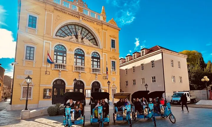 Split by Private Electric Rickshaw - Palace & Hidden Gems