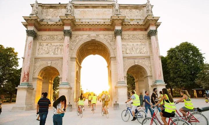 Paris by Night City of Lights Sightseeing Guided Bike Tour