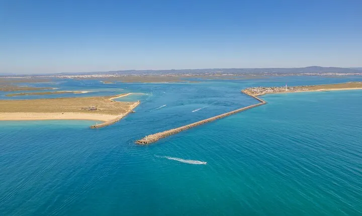 Ilha Deserta and Farol Island: a small group boat trip in Ria Formosa from Faro