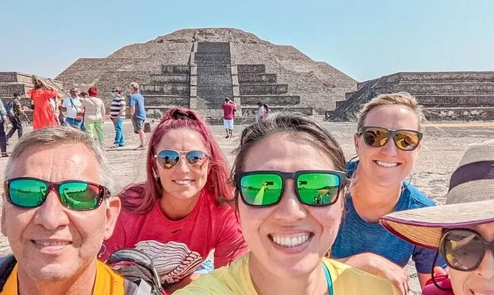 Private from Mexico City: Pyramids of Teotihuacan & Basilica of Guadalupe