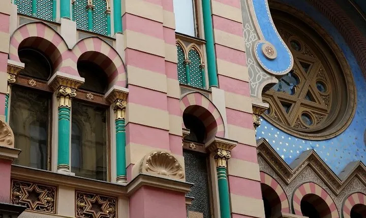 Prague's Highlights & Hidden Gems: Private Half-Day Walking Tour