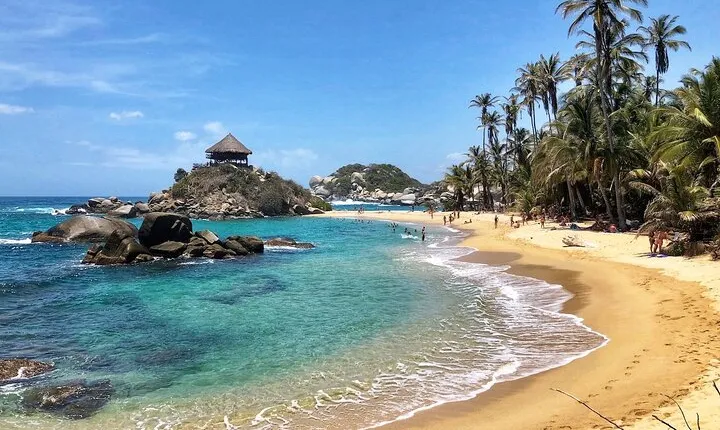 1.Transfer to TAYRONA park from Cartagena Private or Viceversa.