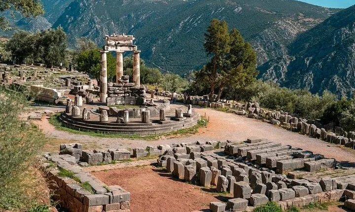 Delphi Full Day Private Tour from Athens