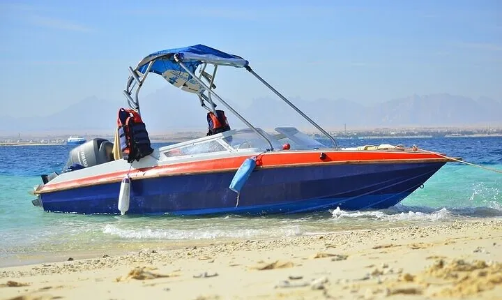 Private Speed Boat to Magawish Island with Lunch - Hurghada
