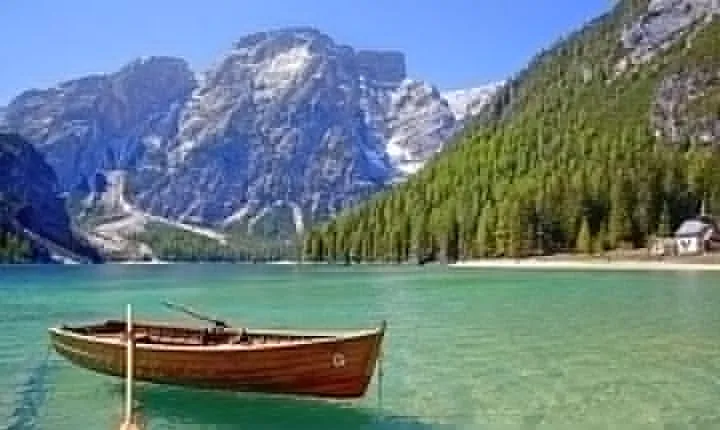 A day among the most beautiful mountains in the world, the Dolomites and Lake Braies